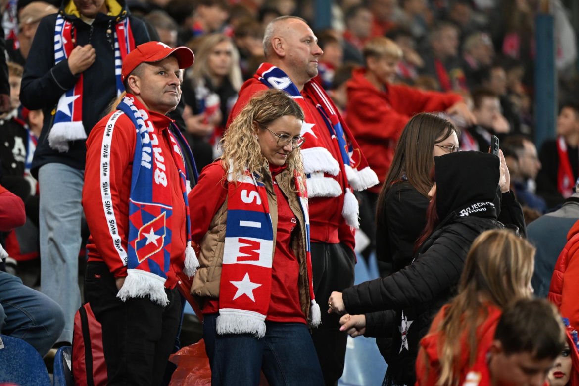 Wisła Kraków - Jagiellonia Białystok; Zdjęcia kibiców i zawodników z meczu 8. kolejki PKO BP Ekstraklasy
