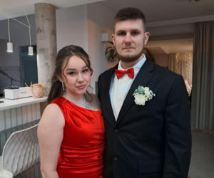 Studniówka 2026 maturzystów ZSTM w Skarżysku-Kamiennej