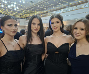 Studniówka 2026 maturzystów II LO w Starachowicach