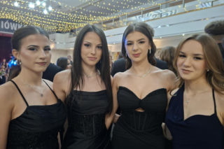 Studniówka 2026 maturzystów II LO w Starachowicach