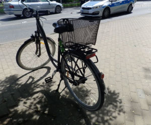  Huknęła bmw w staruszkę na przejściu dla pieszych. Czekają ją surowe konsekwencje