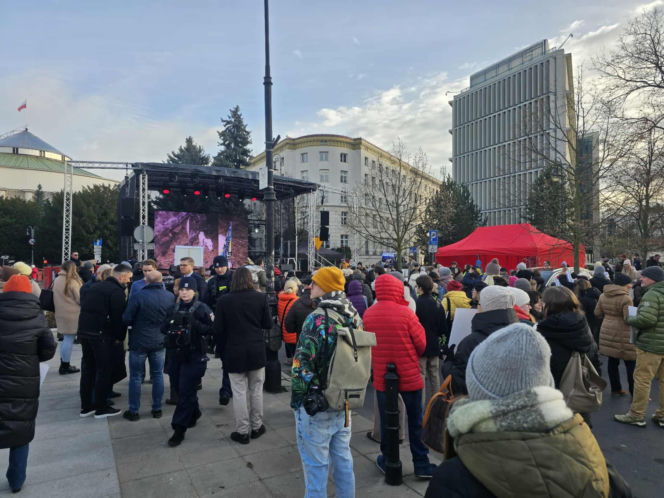 Protest przed Sejmem (17.12.2025)