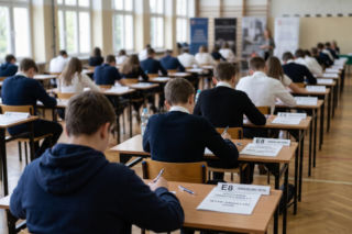 Egzamin ósmoklasisty angielski 2026. Co było na E8 z angielskiego? Bardzo prosty [TEMAT MAILA]