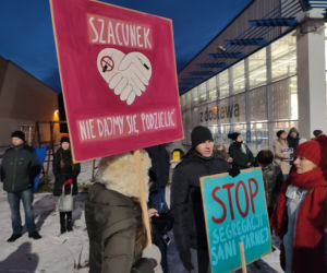 Protest przeciwko segregacji sanitarnej w Lesznie
