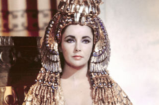 Nie wielu wie, że zjawiskową urodę Elizabeth Taylor zawdzięczała... wadzie genetycznej. To dzięki niej  stała się symbolem seksu w latach 50. i 60. 