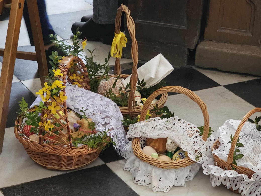 Wielkanocne święcenie pokarmów