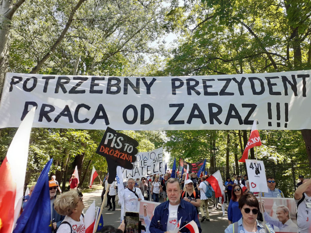Marsz 4 czerwca w Warszawie - tłumy na ulicach stolicy!