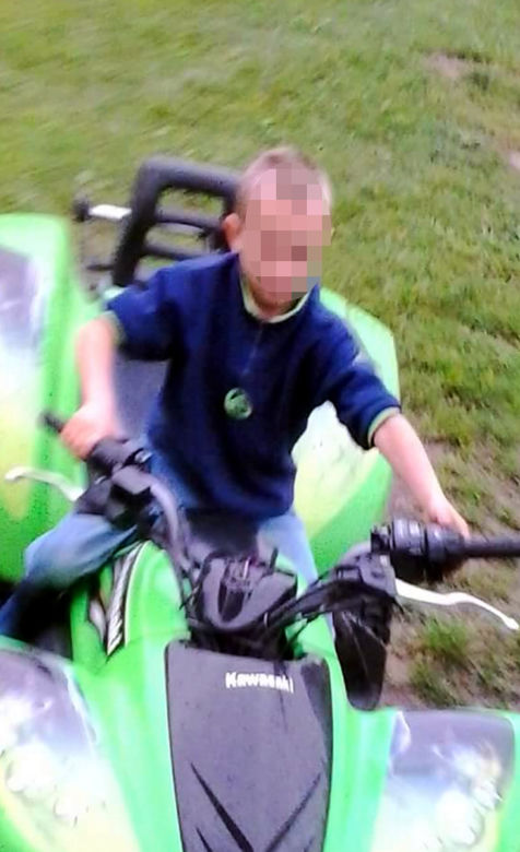 Jeńki. Czołowe zderzenie motorowerów - nastolatek zginął na miejscu, drugi ranny