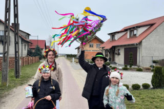 Nowe lotko na dobry rok. W Bukówcu Górnym stary zwyczaj ciągle żywy
