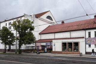 W sto lat powstało kilkadziesiąt projektów, zrealizowano jeden - w części. A zaraz pora na kolejne. Historia Opery Bałtyckiej to epopeja
