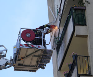 urwany balkon Targówek