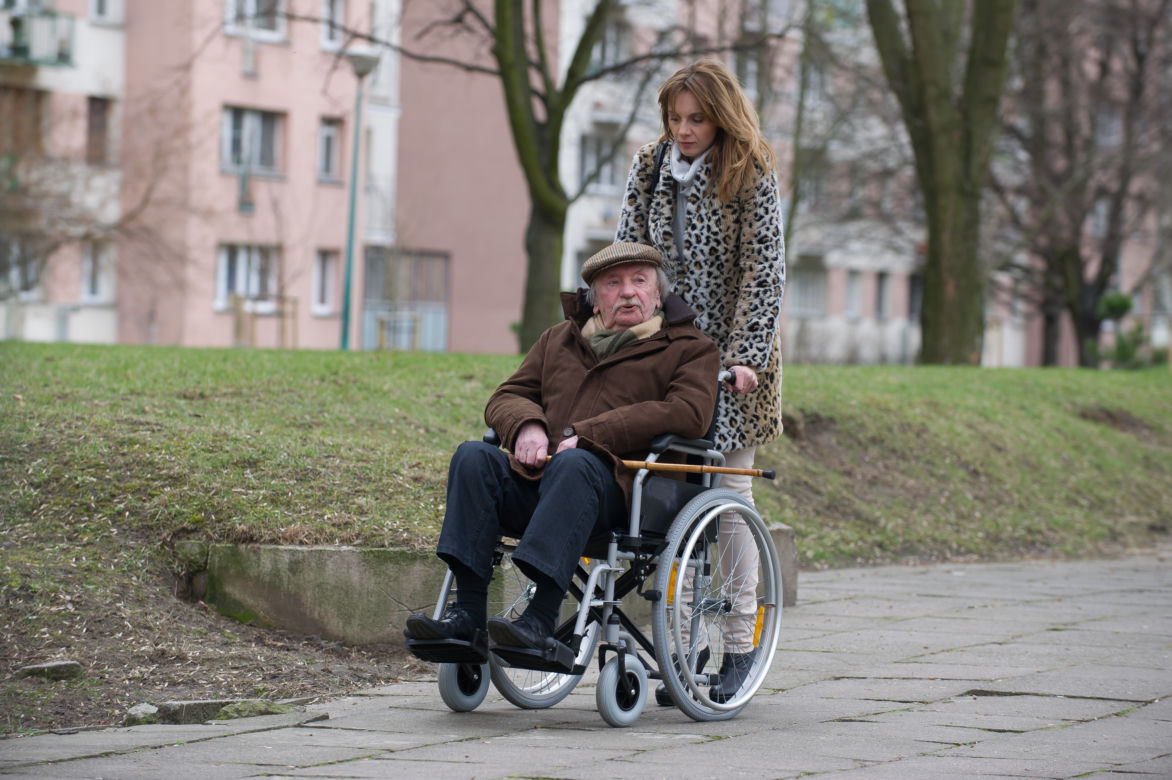 Na Wspólnej 2300, Monika (Sylwia Gliwa), Stanisław (Wojciech Pokora)