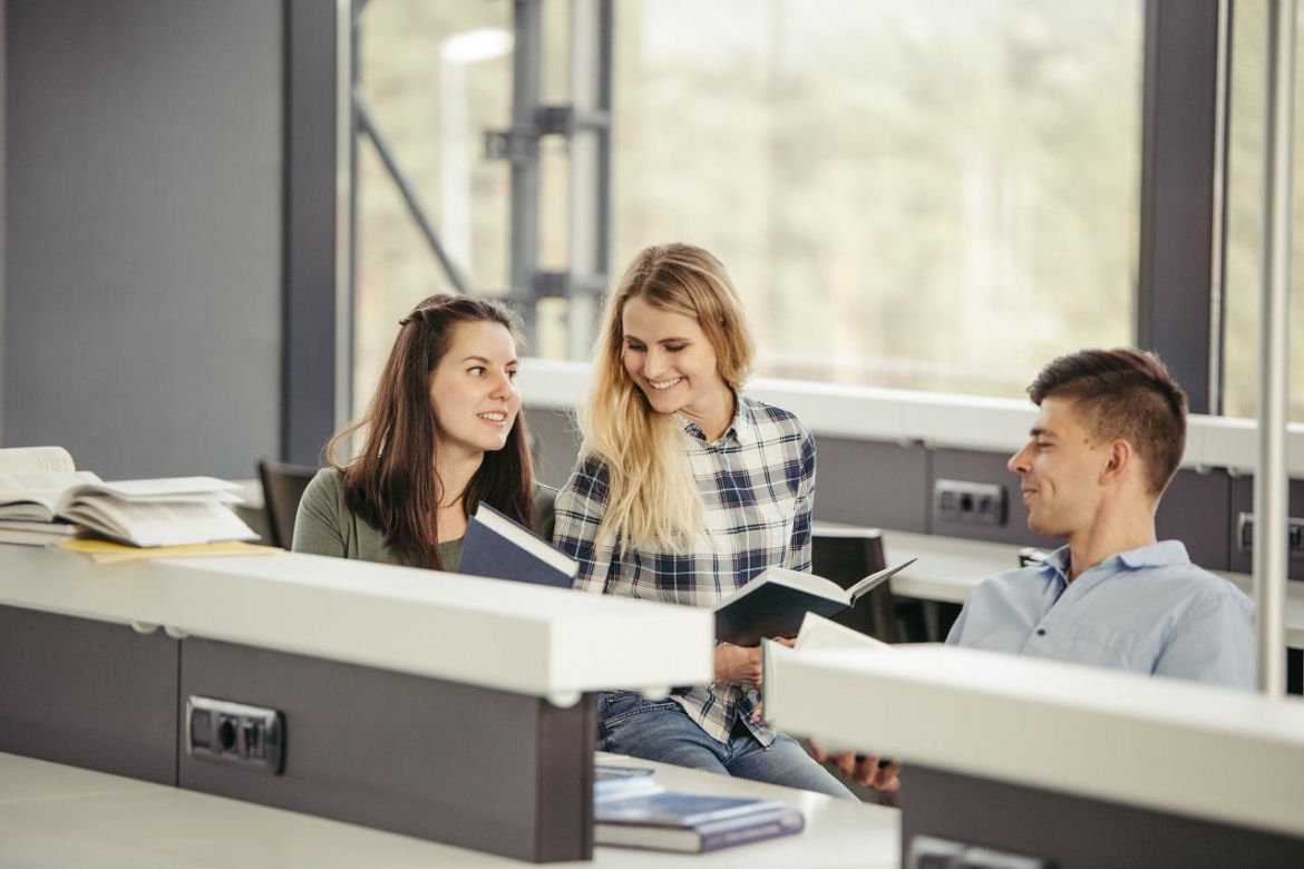 Ranking najlepszych liceów i techników w Polsce 2025