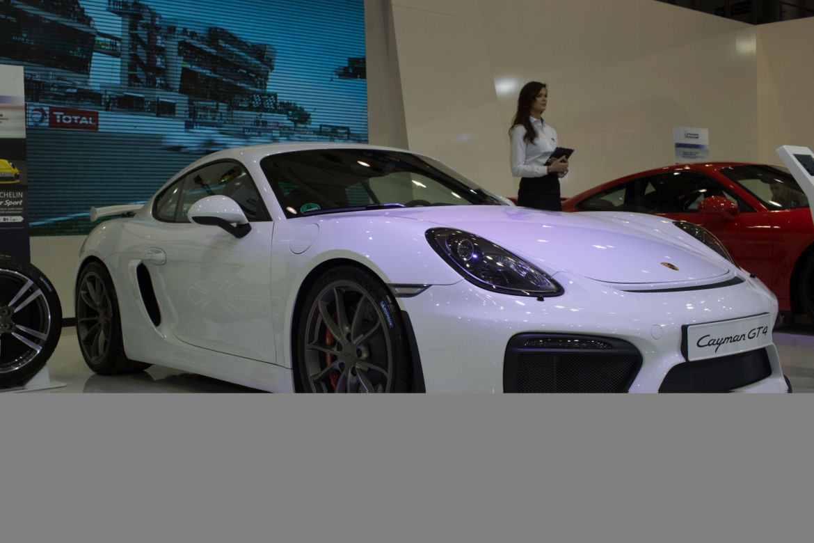 Porsche Cayman GT4