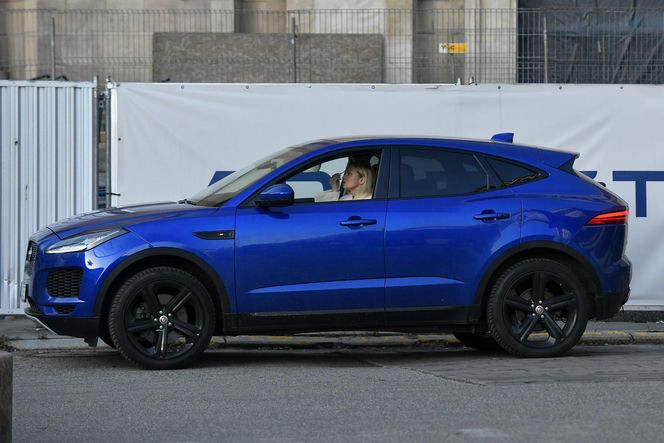 Basia Kurdej-Szatan w aucie robi się na bóstwo