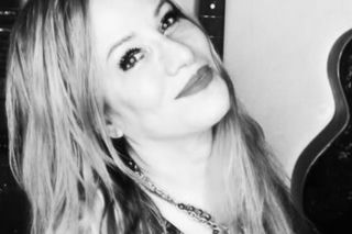Jennifer Finch nie żyje. Basistka L7 zmagała się z agresywnym nowotworem mózgu