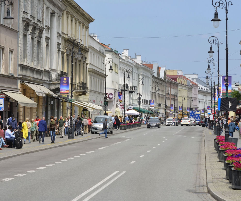 ZDM ogranicza ilość samochodów elektrycznych i hybrydowych na Trakcie Królewskim