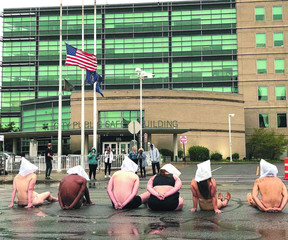 Nagi protest w Rochester