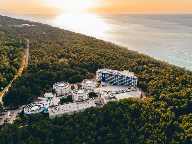 Hotel Senator Dźwirzyno