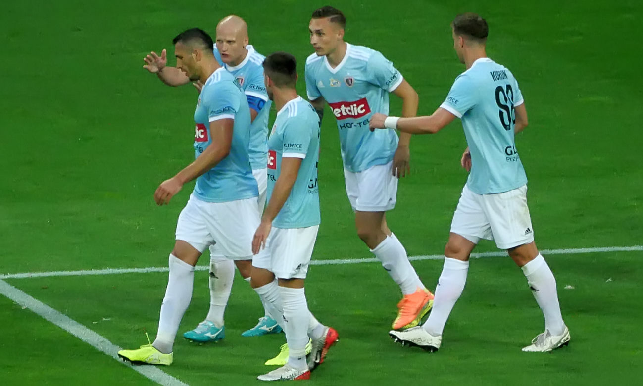 Resovia - Piast Gliwice TV TRANSMISJA NA ŻYWO Puchar Polski: GDZIE OGLĄDAĆ Resovia - Piast STREAM ONLINE LIVE Resovia - Piast w TV Na jakim programie Puchar Polski dzisiaj 15.08.2020