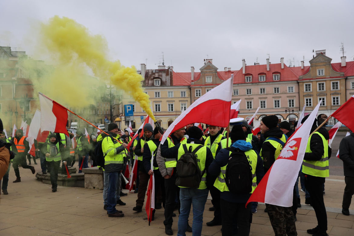 Protest rolników 20 marca w Lublinie. Przeszli ulicami miasta pod LUW