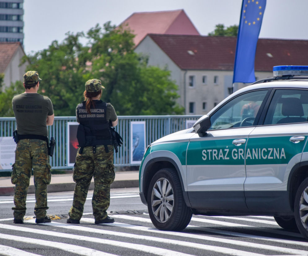 To wygląda jak pokazówka. Codzienne kontrole na granicy doprowadzają ludzi do szału