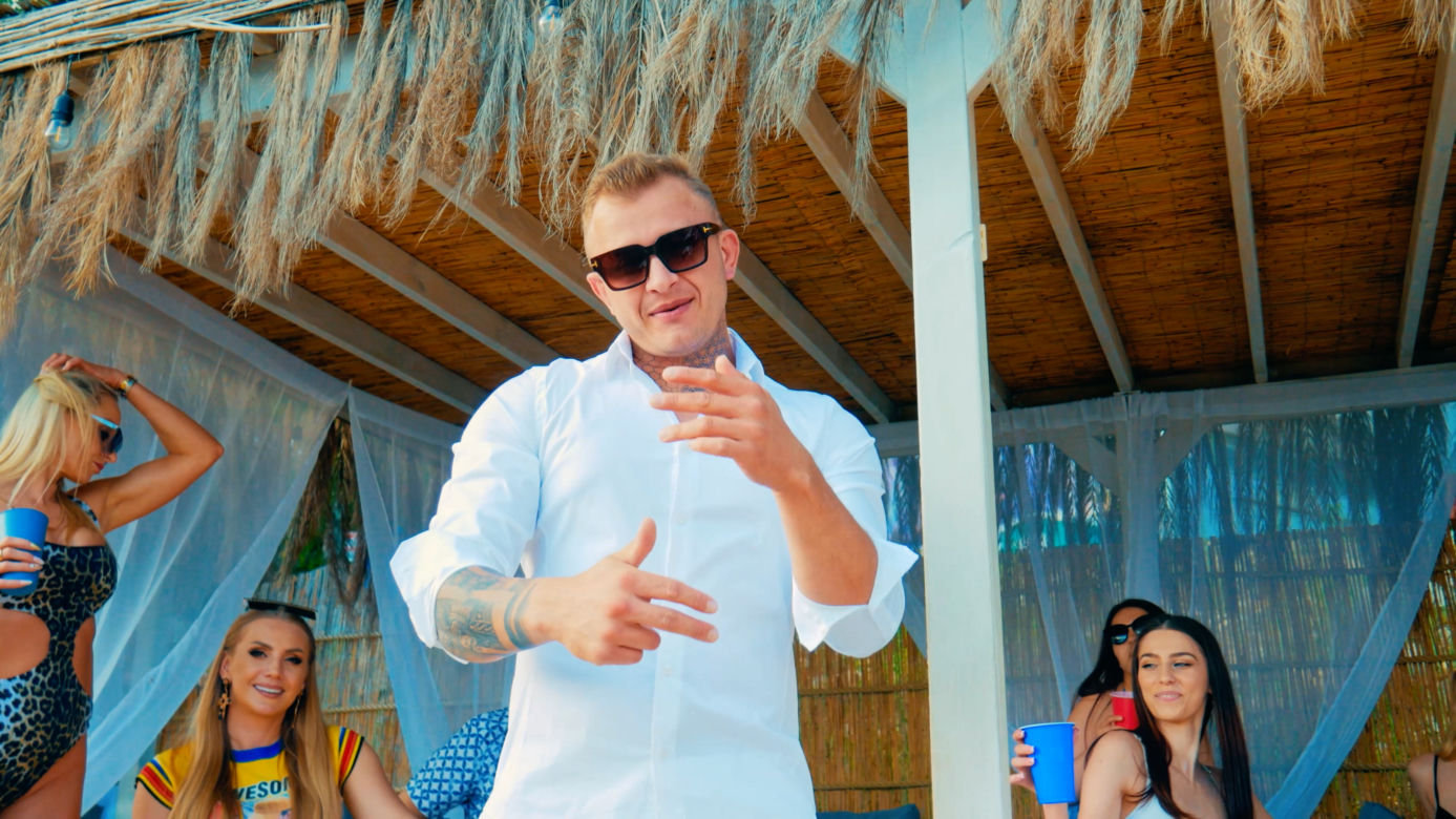 Dawid Narożny i AGBE