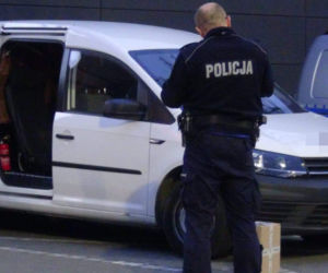 Napad na konwojenta na Białołęce. Skradziono dużą ilość pieniędzy 