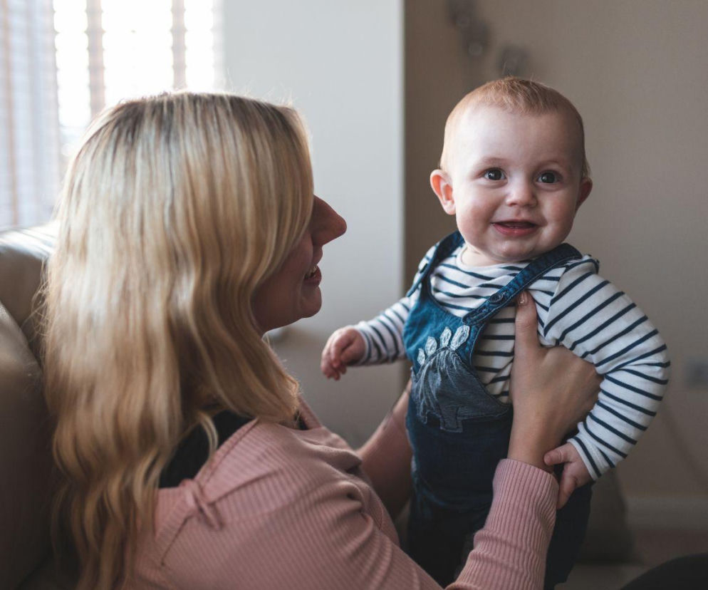 Dziecko odrzuca tatę i woli tylko mamę? To nie musi być nic złego