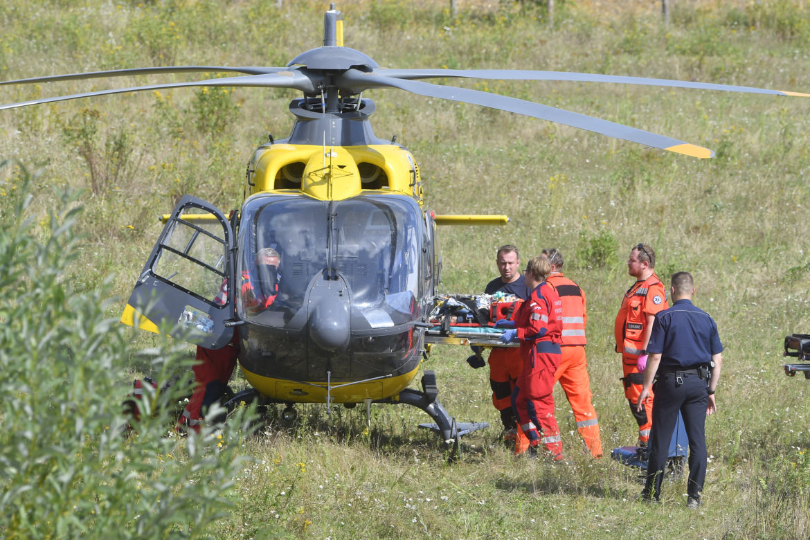 Helikopter wpadł do Wisły pod Zakroczymiem