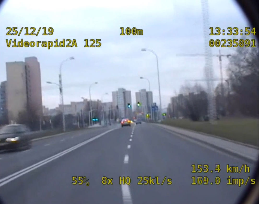 Chciał uciec rozjeżdżając policjanta, został zatrzymany