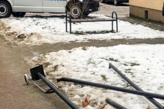 Ciemność zapadła nad lecznicą weterynaryjną. Co się stało z lampami?