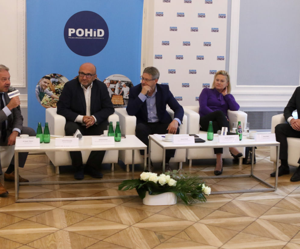 Państwo za mocno obciąża biznes