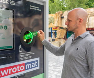 Inwestycje w infrastrukturę i zwiększenie wpływu producentów - kluczowe dla systemu kaucyjnego w Polsce. PolKa podsumowuje rok z kaucją