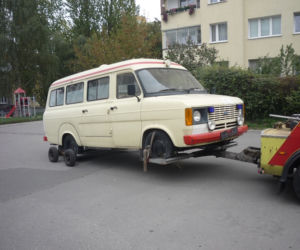 Najdziwniejsze wraki na ulicach Warszawy