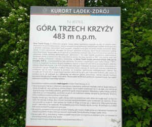 Ukryty punkt widokowy w dolnośląskim uzdrowisku. Znasz to miejsce z krzyżami?