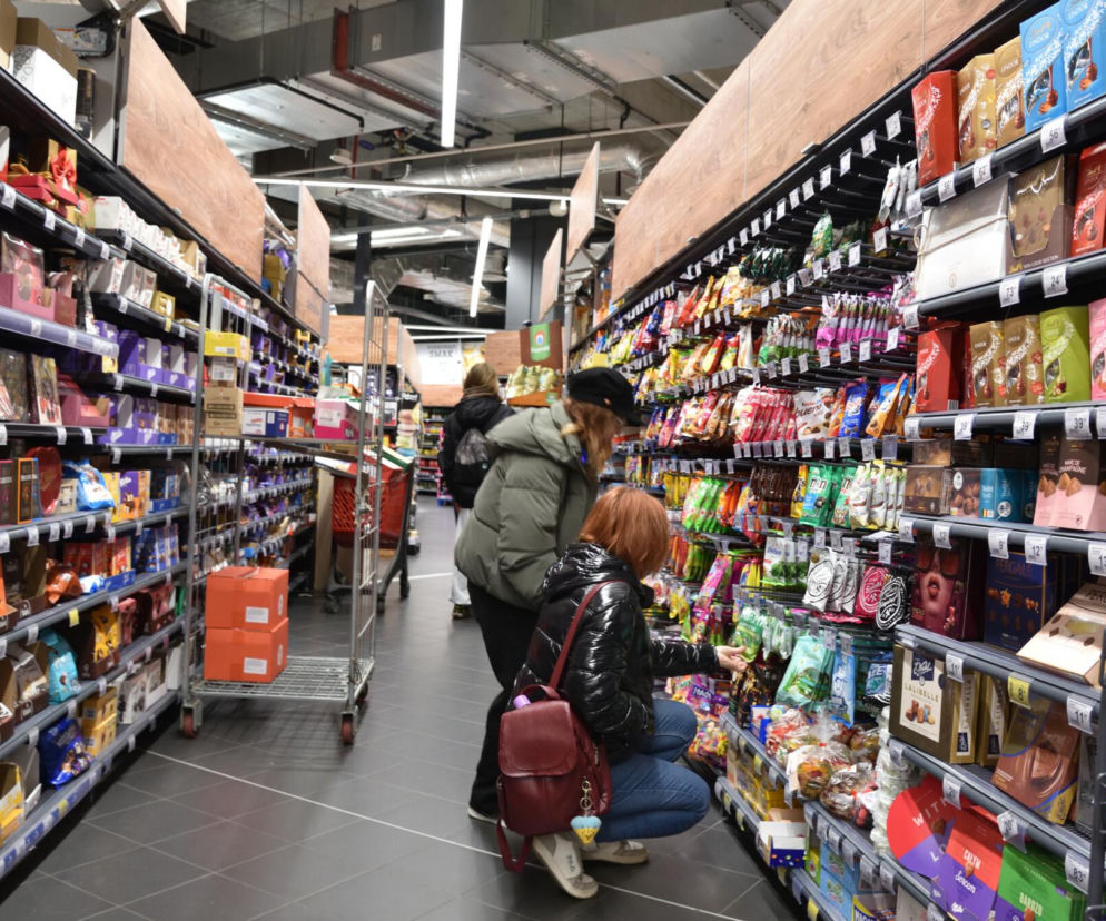 Zła wiadomość przed świętami. Koszyk codziennych zakupów drożeje. Listopad przyniósł kolejną falę podwyżek