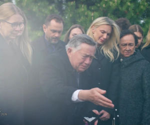 Włodek poruszy wszystkich na pogrzebie Marii z Na Wspólnej. Zrobi to dla żony