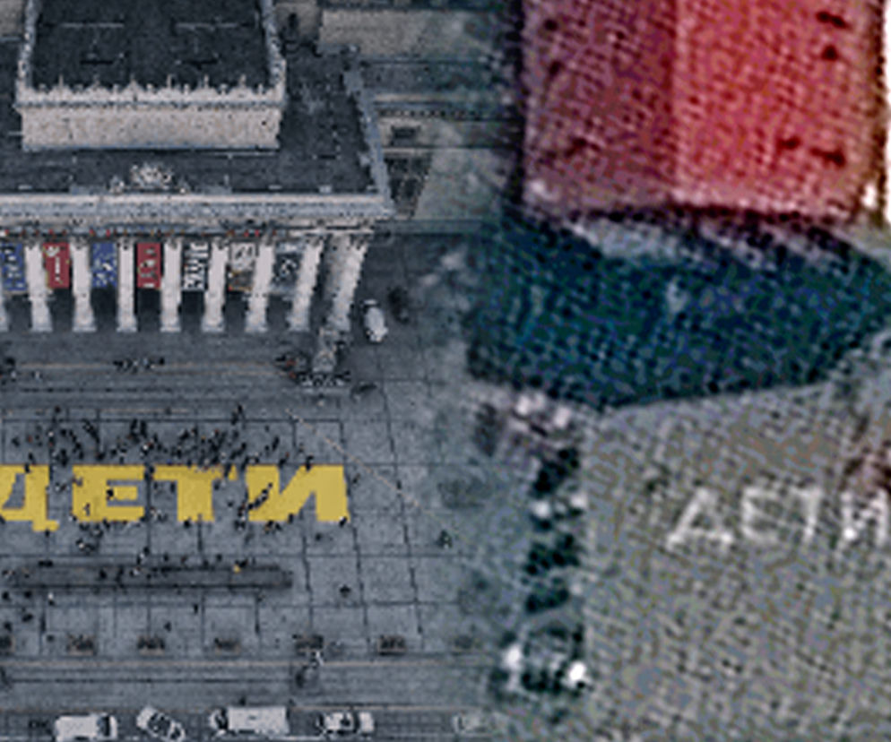 Wojna w Ukrainie. Na Placu Defilad pojawił się napis dzieci nawiązujący do dramatu w Mariupolu