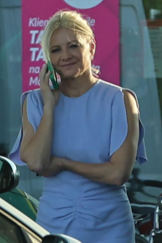 Małgorzata Kożuchowska jeździ autem za pół miliona w obcasach