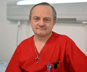 Pan Grzegorz to pierwszy położny w Polsce! Zdradza, jak oszukał system, by pomagać rodzącym kobietom