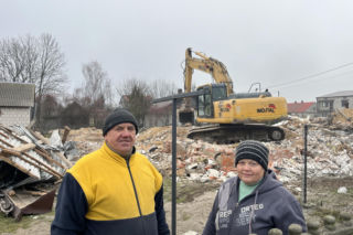 Coś się w końcu ruszyło. Taki prezent na święta. Wyburzono dom Wesołowskich z Wyryków