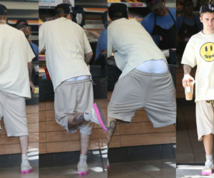 Justin Bieber gubi spodnie