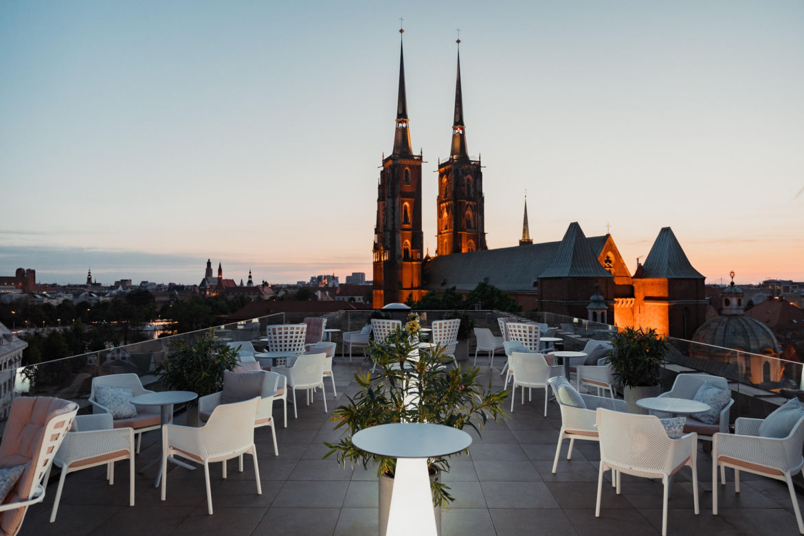 W centrum Wrocławia powstanie nowy podniebny bar. Kiedy otwarcie? 