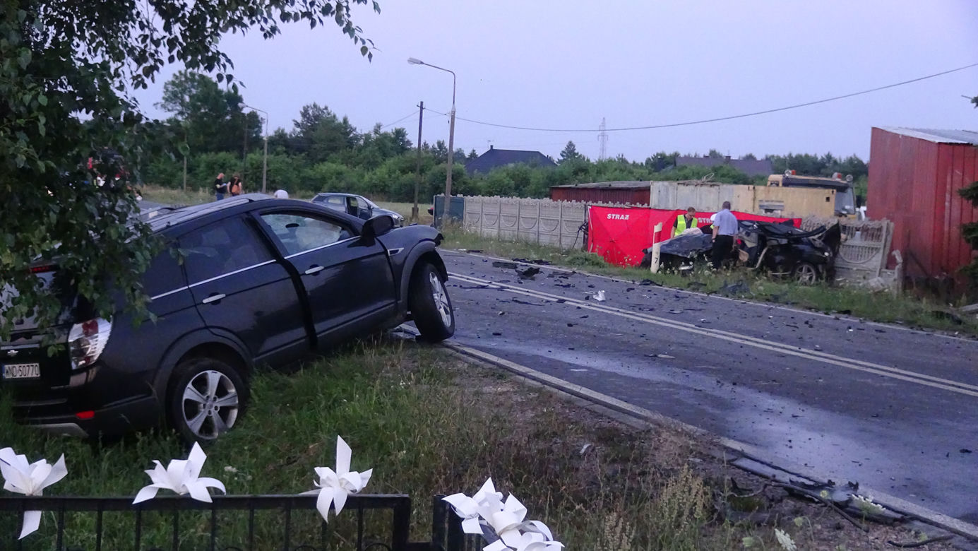 Skrzeszew: Tragedia pod Legionowem. 25-latek nie żyje, dwie osoby ranne