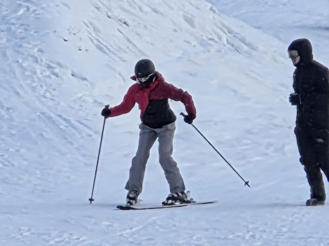 Tłumy narciarzy w bydgoskim Myślęcinku. Byliśmy na Stefanowym Stoku