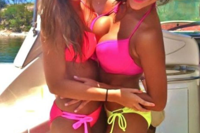 DZIEWCZYNY W BIKINI