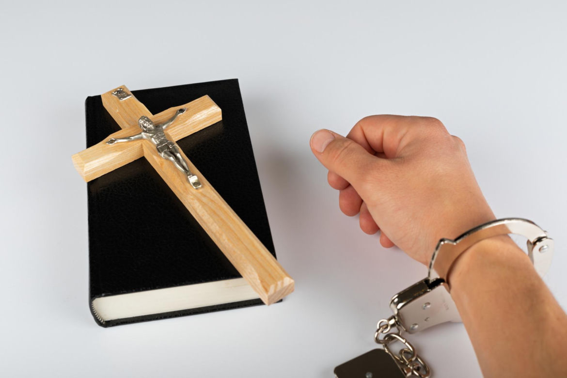 Upadli kapłani. Ci księża posłuchali podszeptów diabła i zeszli na złą ścieżkę