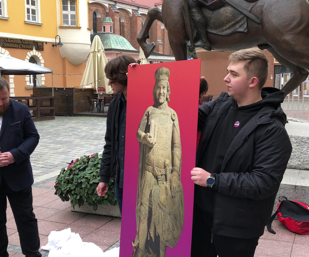 projekt pomnika