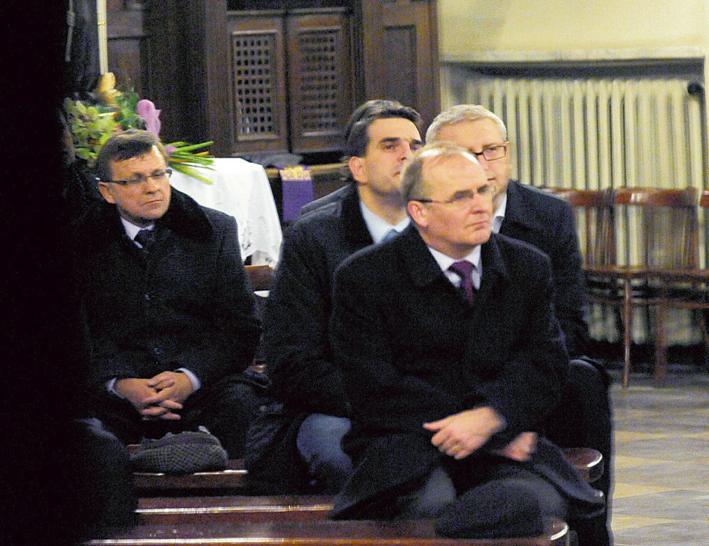 PiS nudzi się w kościele